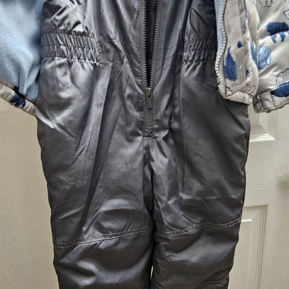 Snow suite - Picture 7 of 7